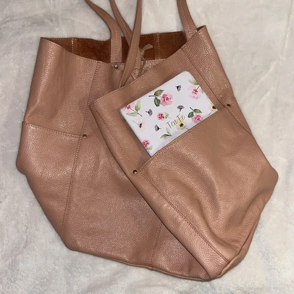 Coach and four, leather, made in Italy - Picture 3 of 11